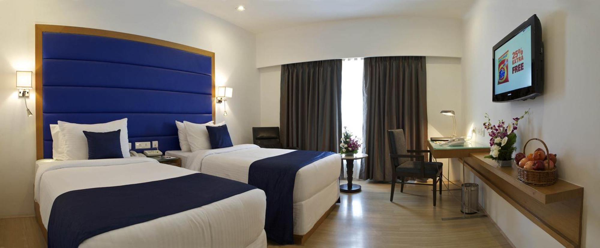 Peerless Hotel Хайдарабад Экстерьер фото