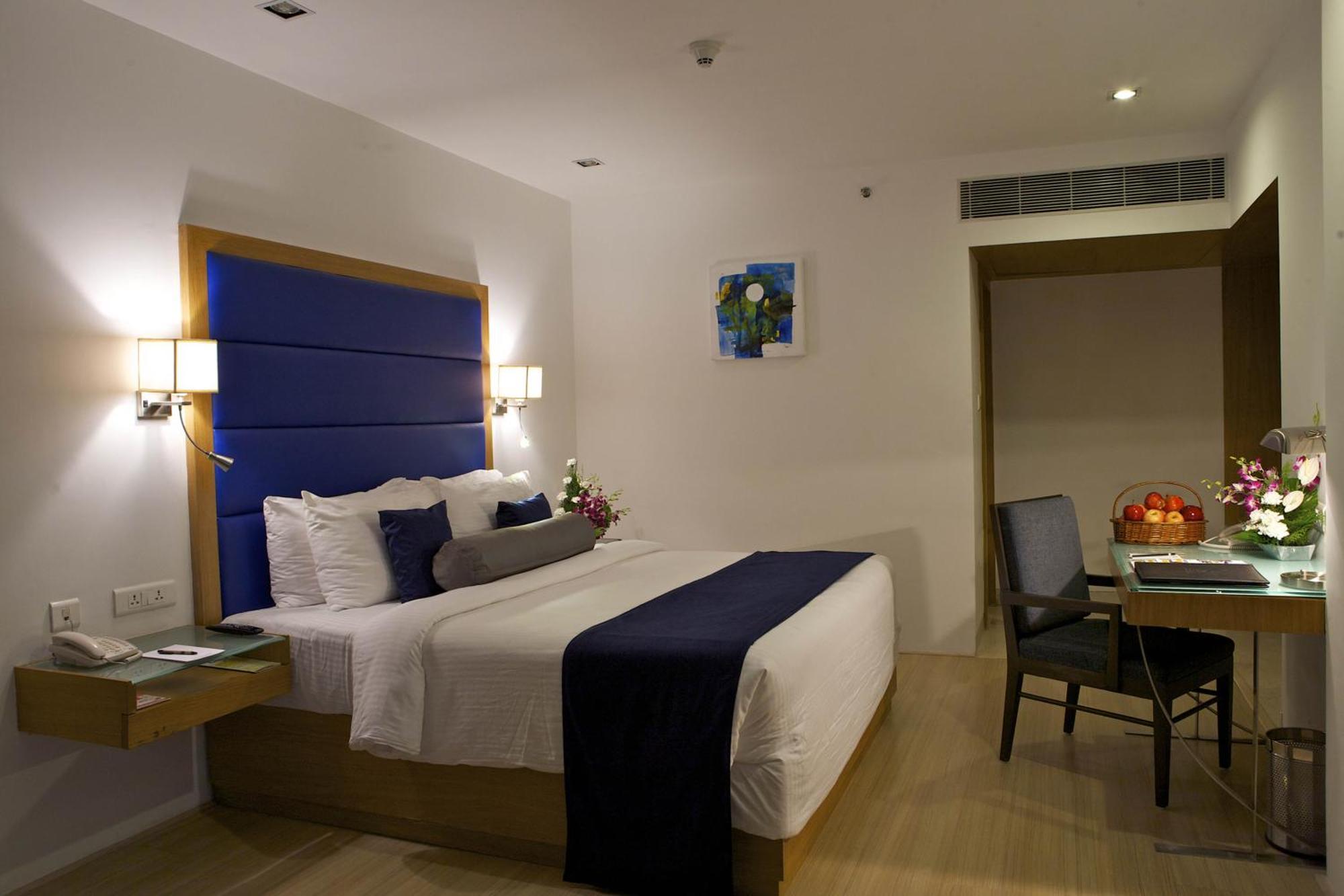 Peerless Hotel Хайдарабад Экстерьер фото